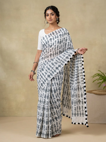 White Black Fish Print Mul Cotton Saree